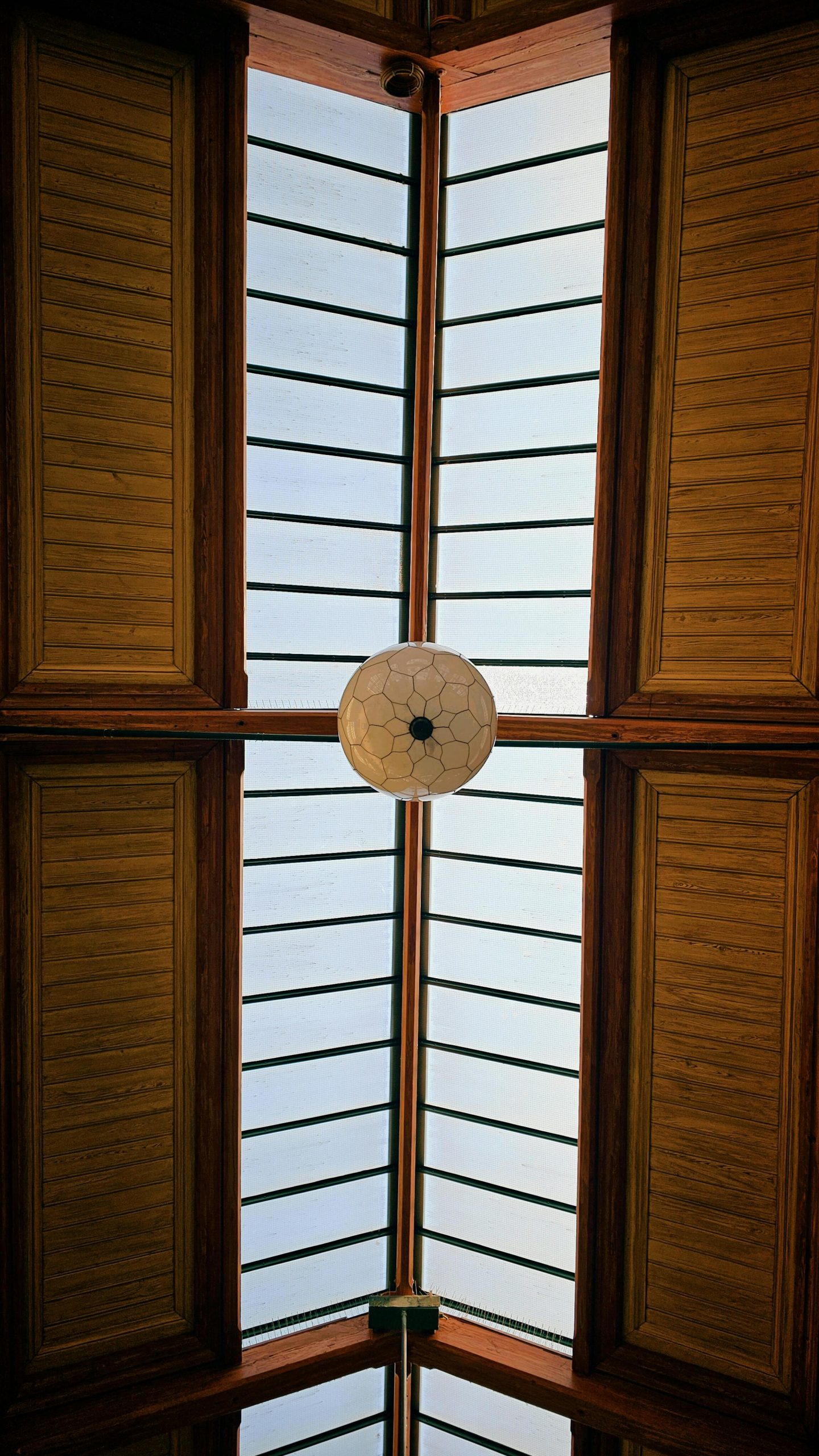 Verrière plafond transformant l'intérieur