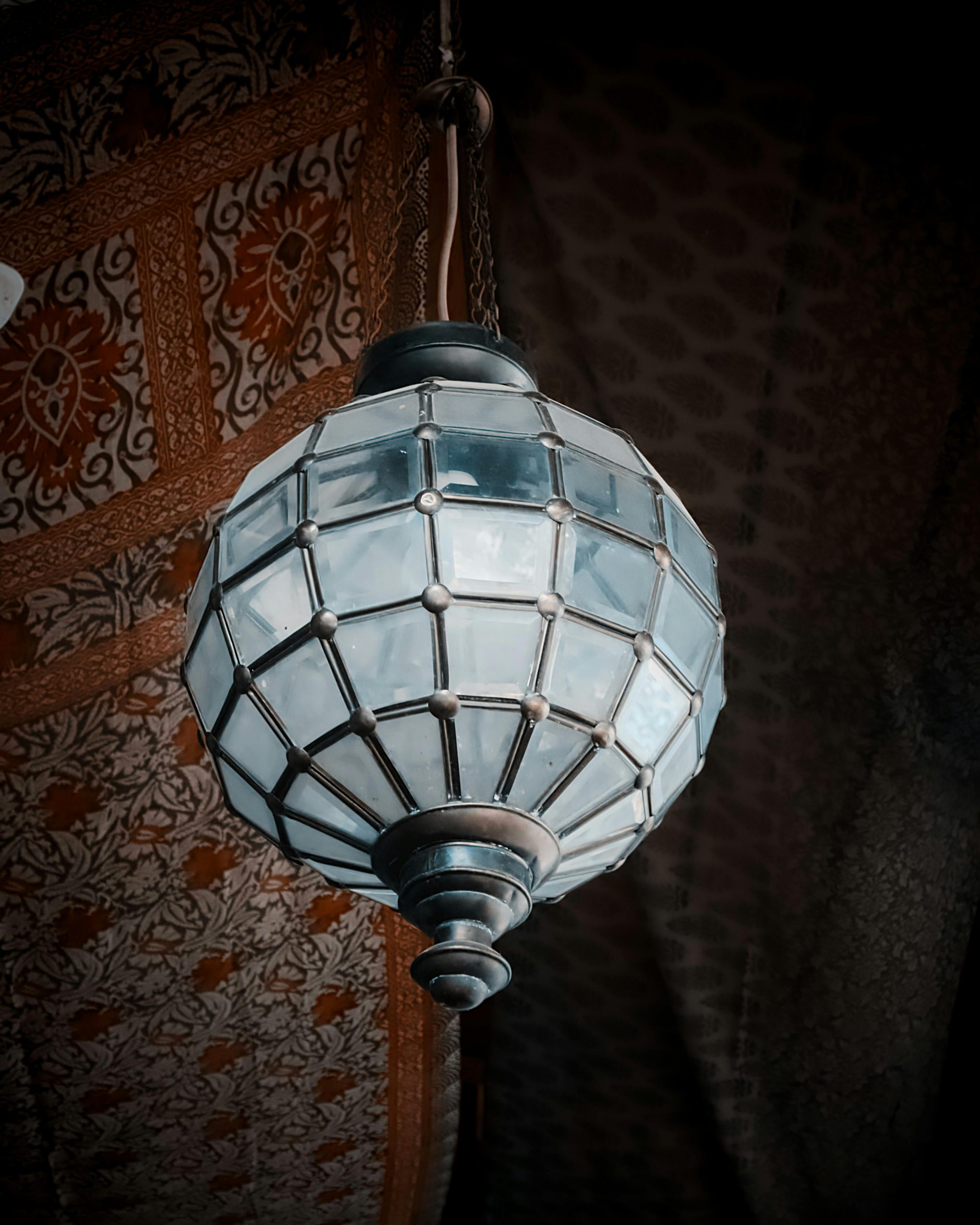 Cloison vitrée apportant de la lumière dans un intérieur
