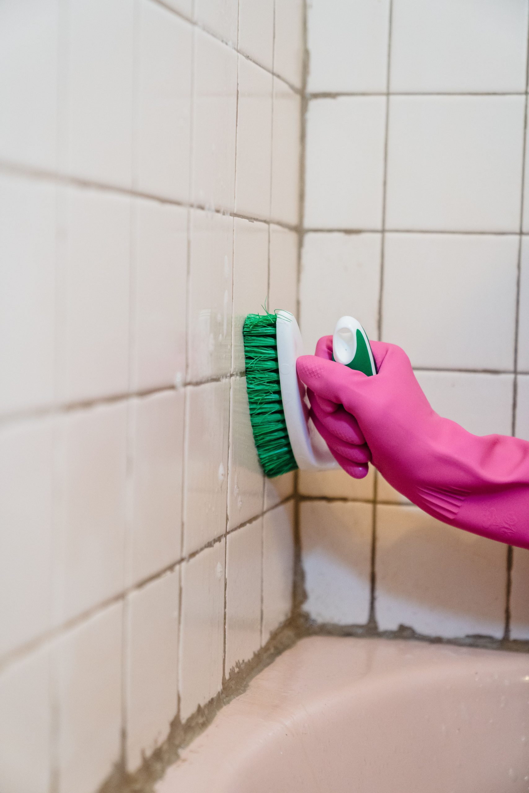 Enlever le calcaire incrusté efficacement