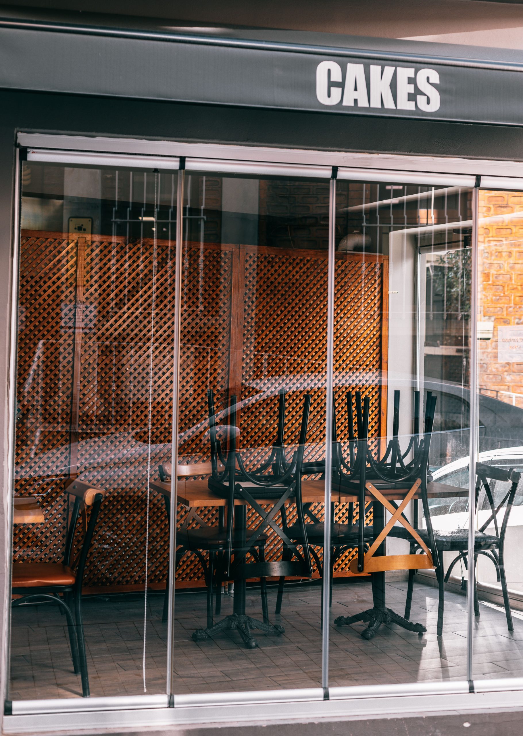 Fermer sa terrasse de manière économique