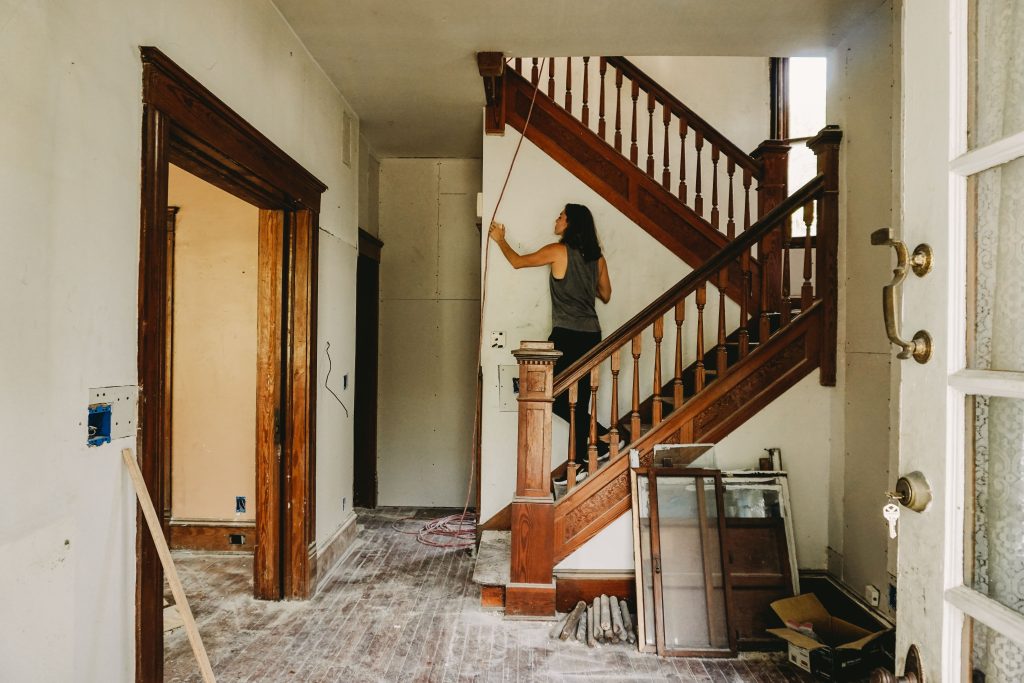 Habiller un escalier en bois, par où commencer ?