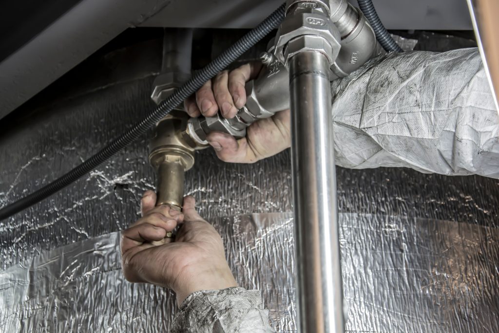 Raccord diélectrique sur eau froide ou chaude : à quoi ça sert vraiment ?